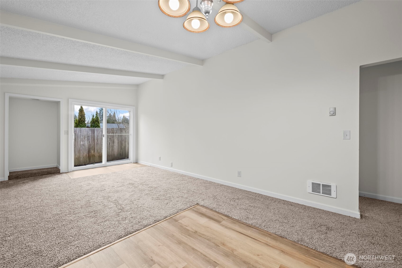 691 Pearl Place , Bremerton, WA 98310