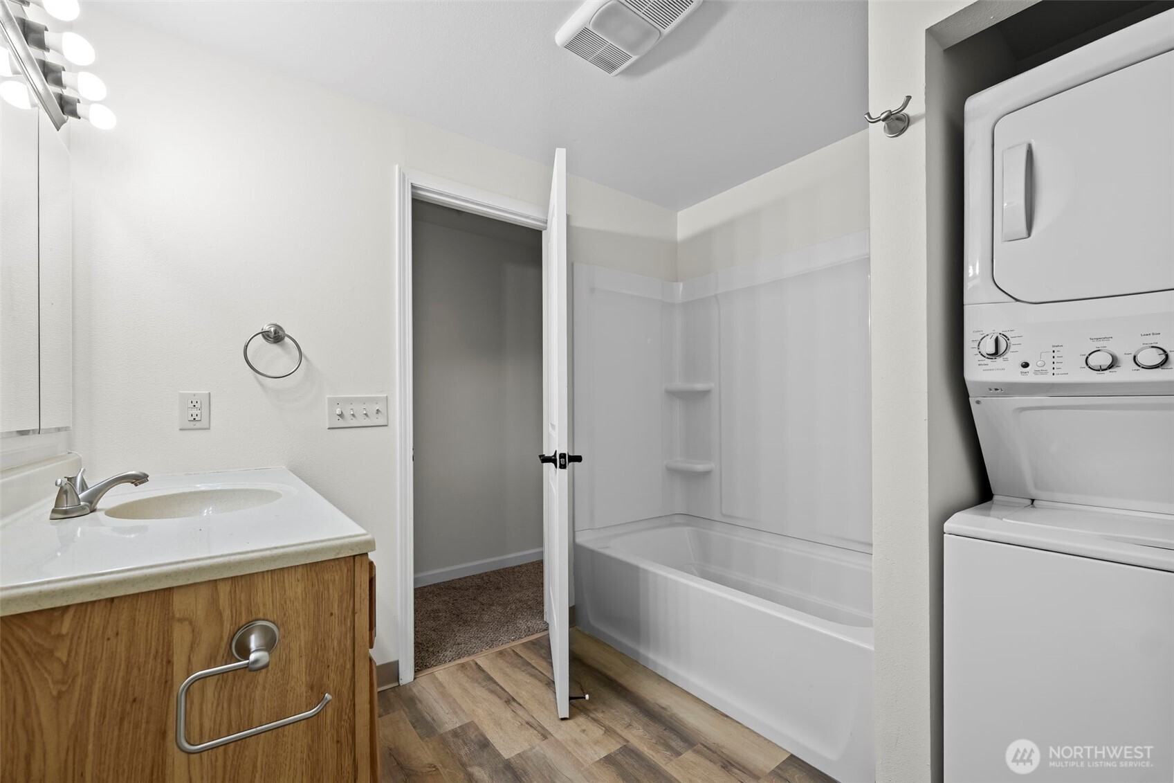 691 Pearl Place , Bremerton, WA 98310