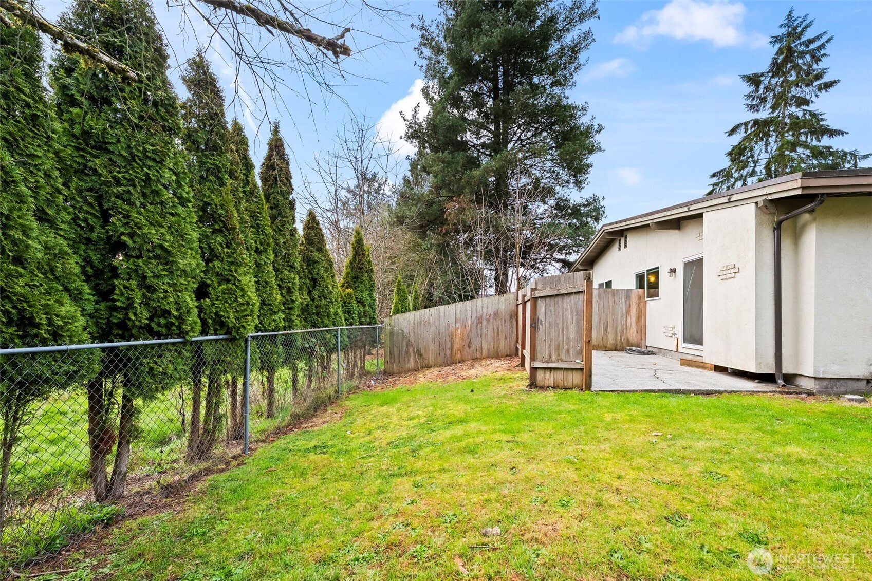 691 Pearl Place , Bremerton, WA 98310