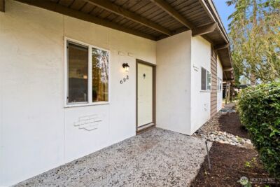 691 Pearl Place , Bremerton, WA 98310 - Photo 3