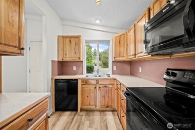 691 Pearl Place , Bremerton, WA 98310 - Photo 8