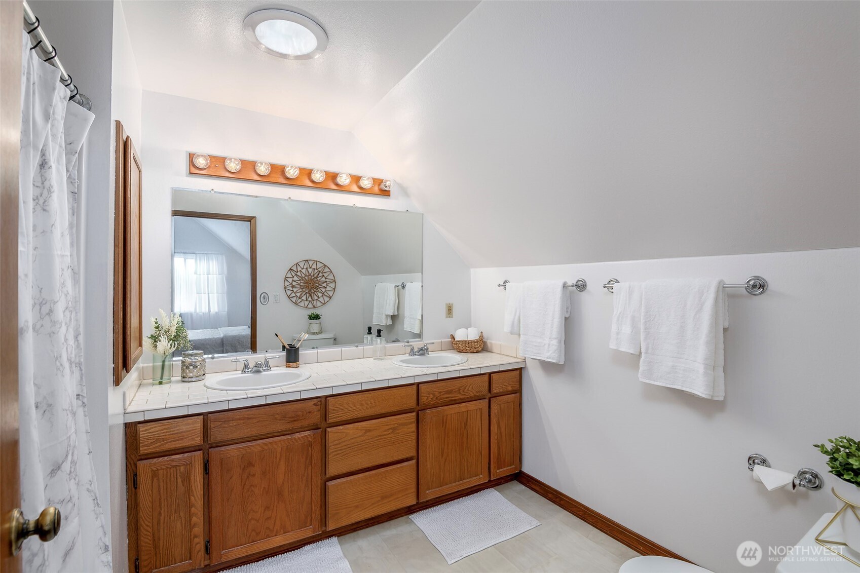 4901 E McKinley Avenue , Tacoma, WA 98404