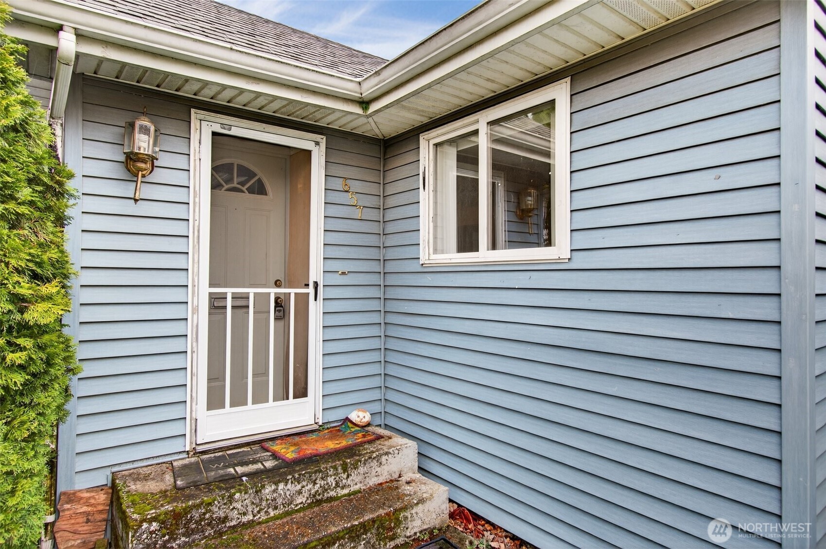 657 17th Avenue , Longview, WA 98632