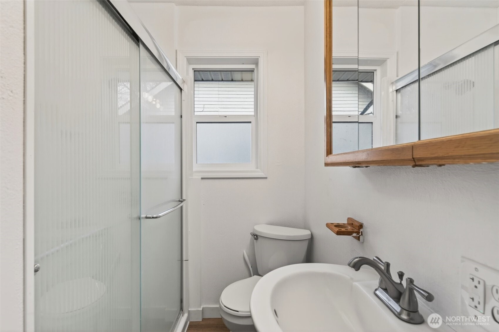 657 17th Avenue , Longview, WA 98632