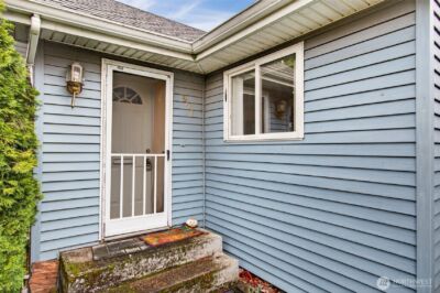 657 17th Avenue , Longview, WA 98632 - Photo 2