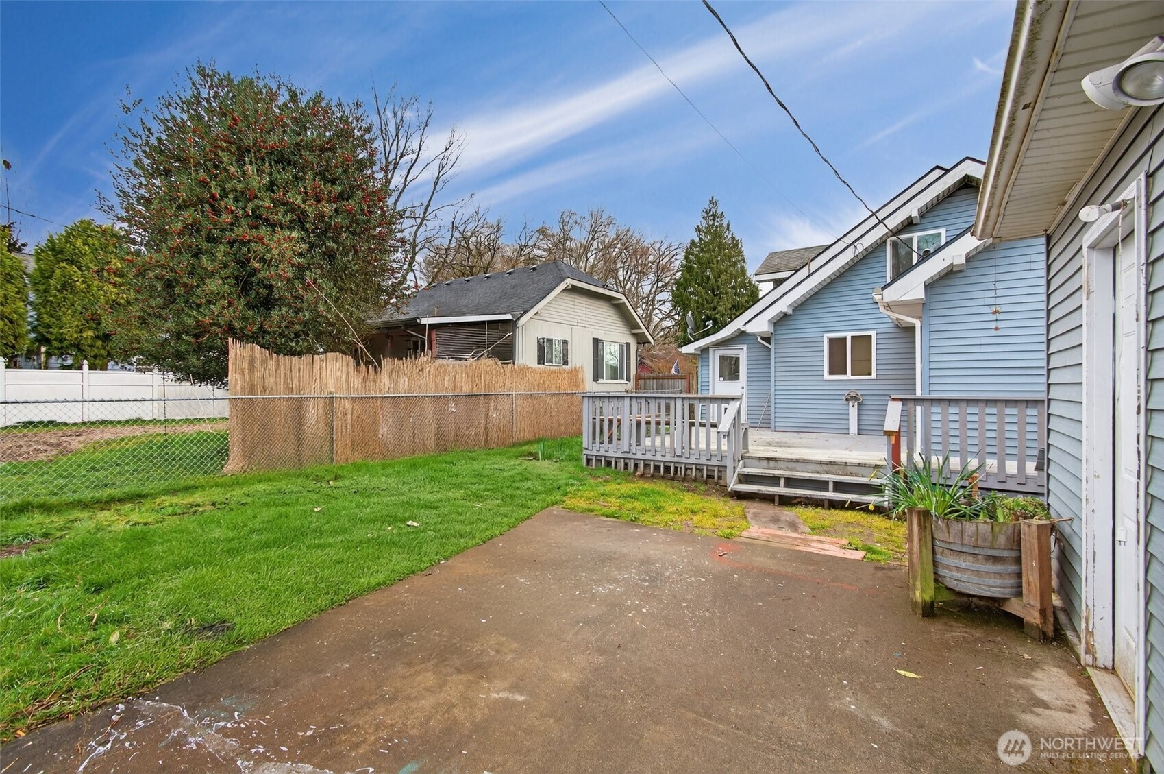 657 17th Avenue , Longview, WA 98632