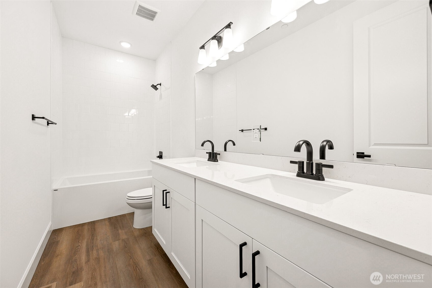 15602 210th Avenue E #314, Bonney Lake, WA 98391