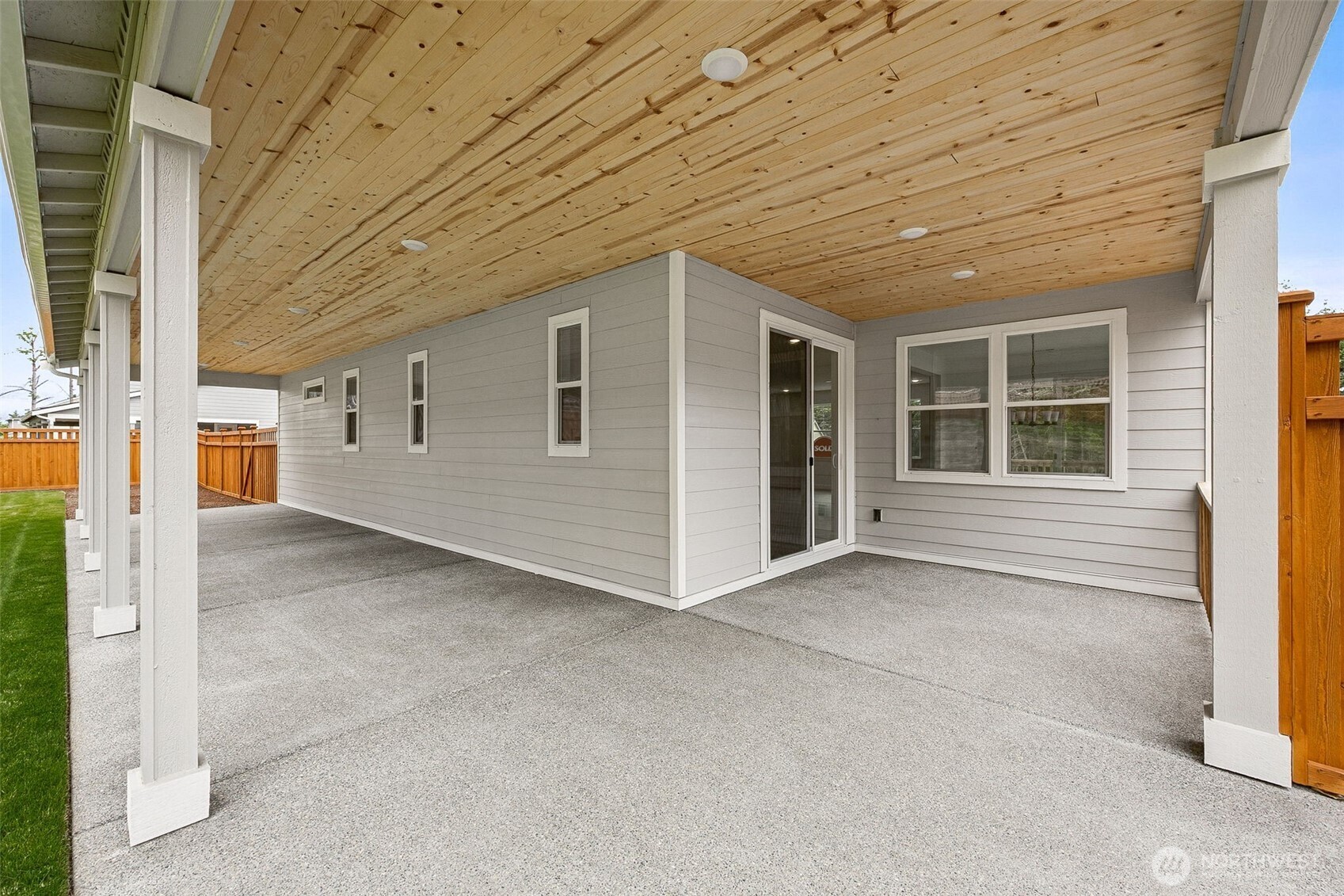 15602 210th Avenue E #314, Bonney Lake, WA 98391