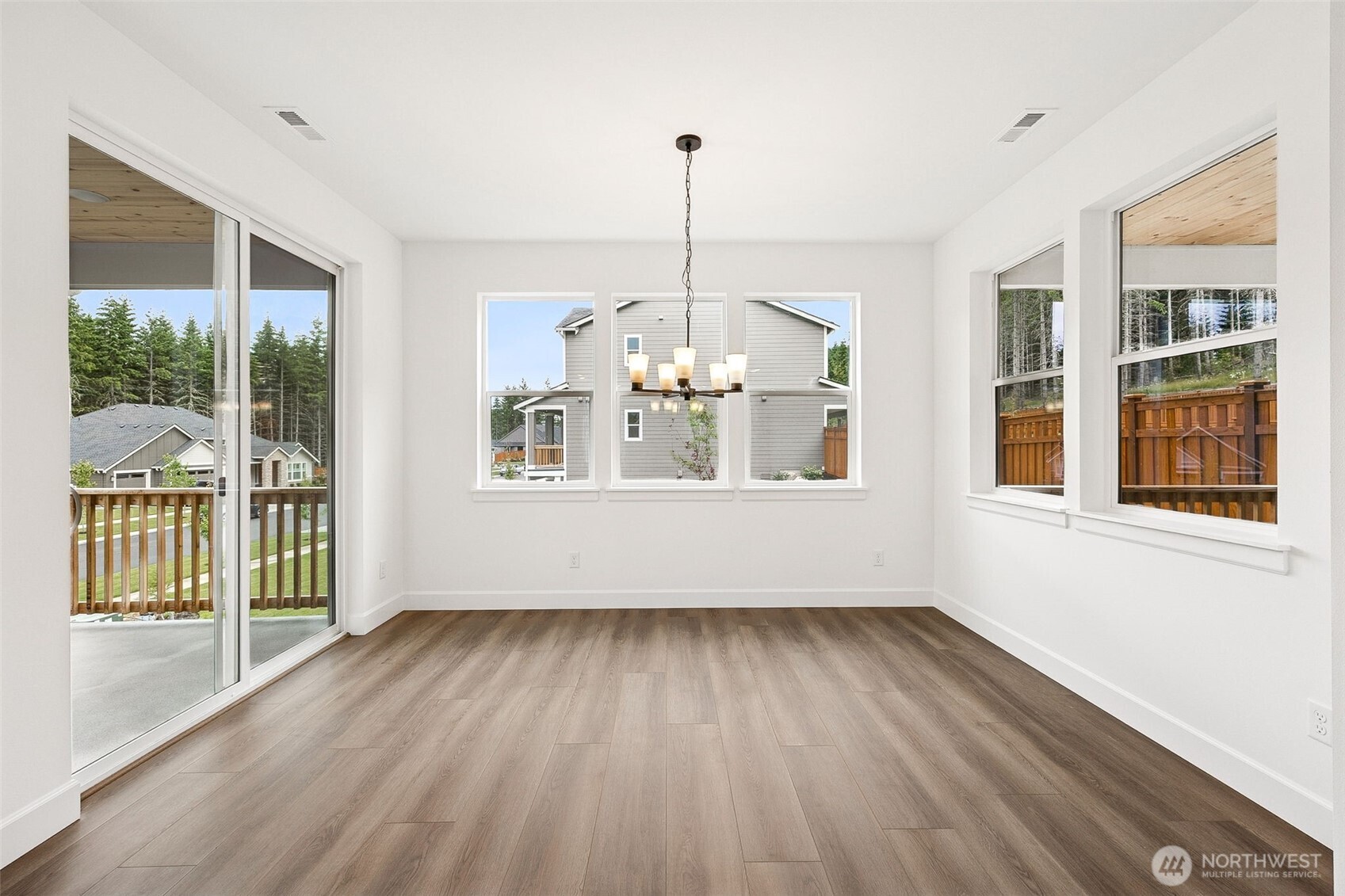 15602 210th Avenue E #314, Bonney Lake, WA 98391