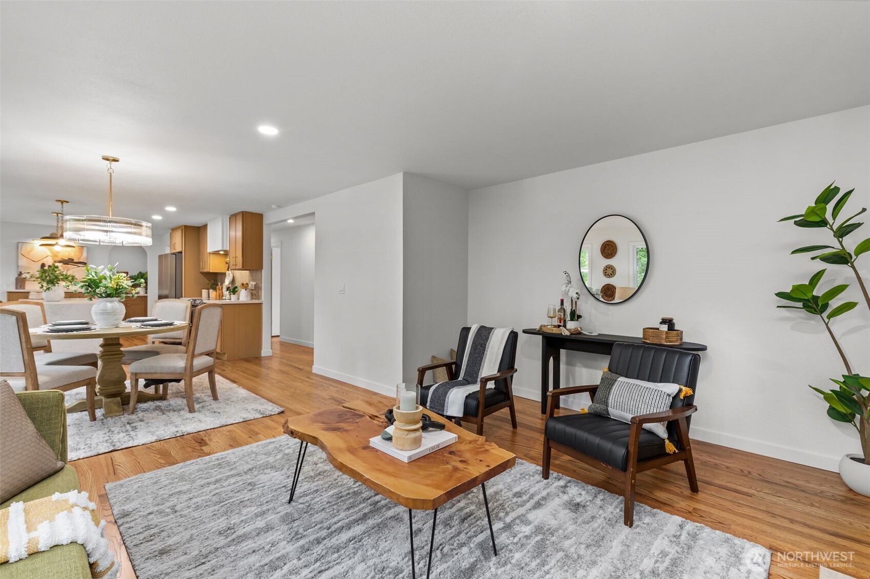 354 NW 177th Street , Shoreline, WA 98177