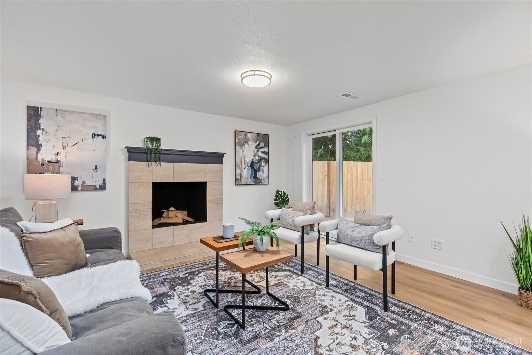 354 NW 177th Street , Shoreline, WA 98177