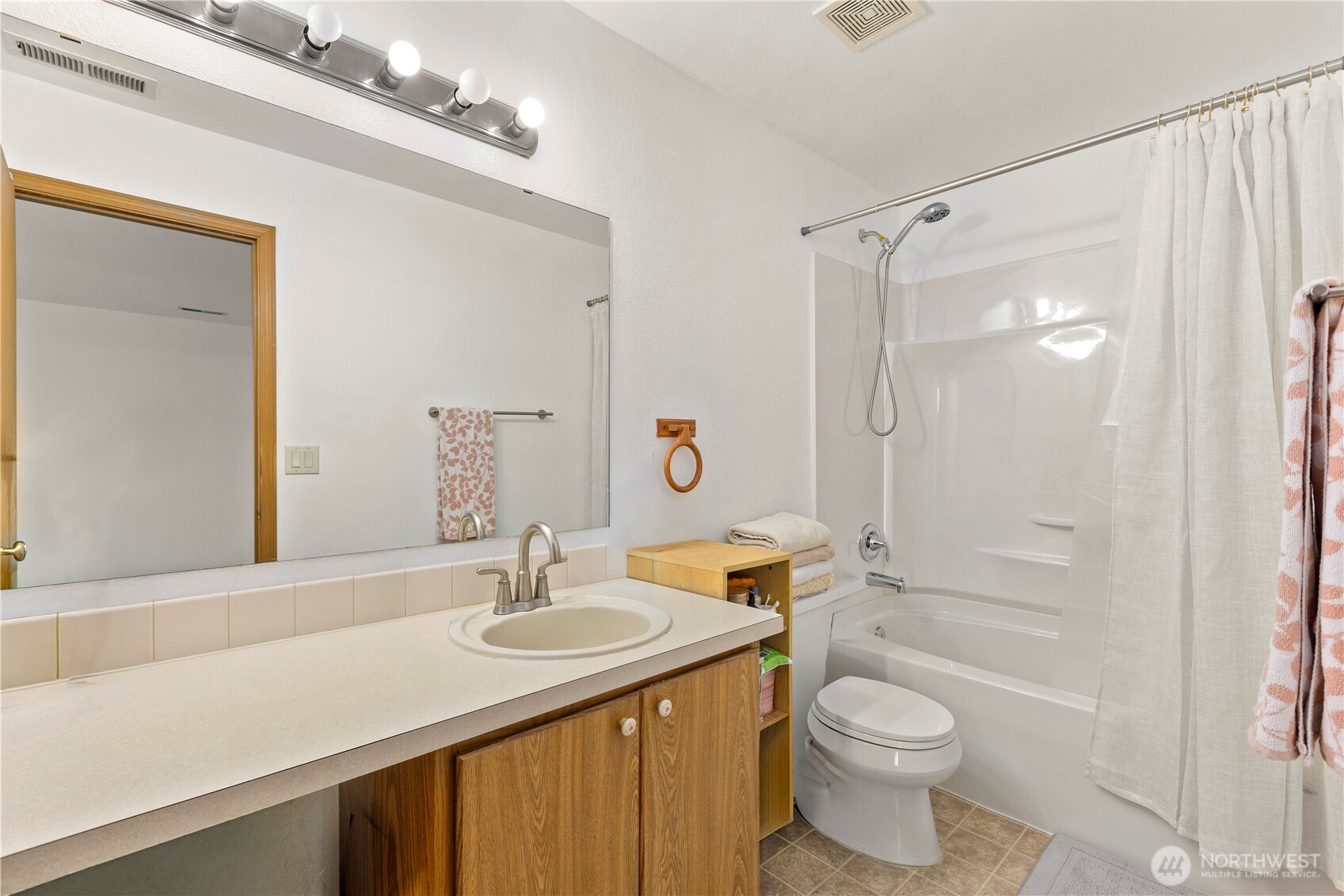 1010 Nunnally Avenue NW, Orting, WA 98360