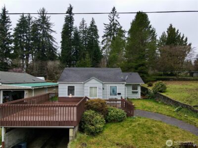 928 Bradford Street , Raymond, WA 98577 - Photo 3