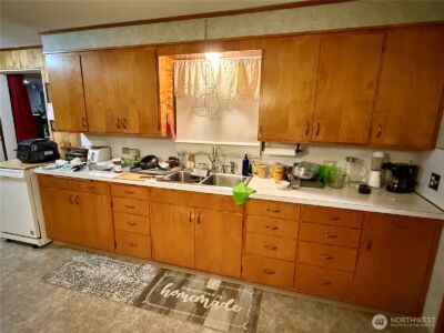 928 Bradford Street , Raymond, WA 98577 - Photo 10