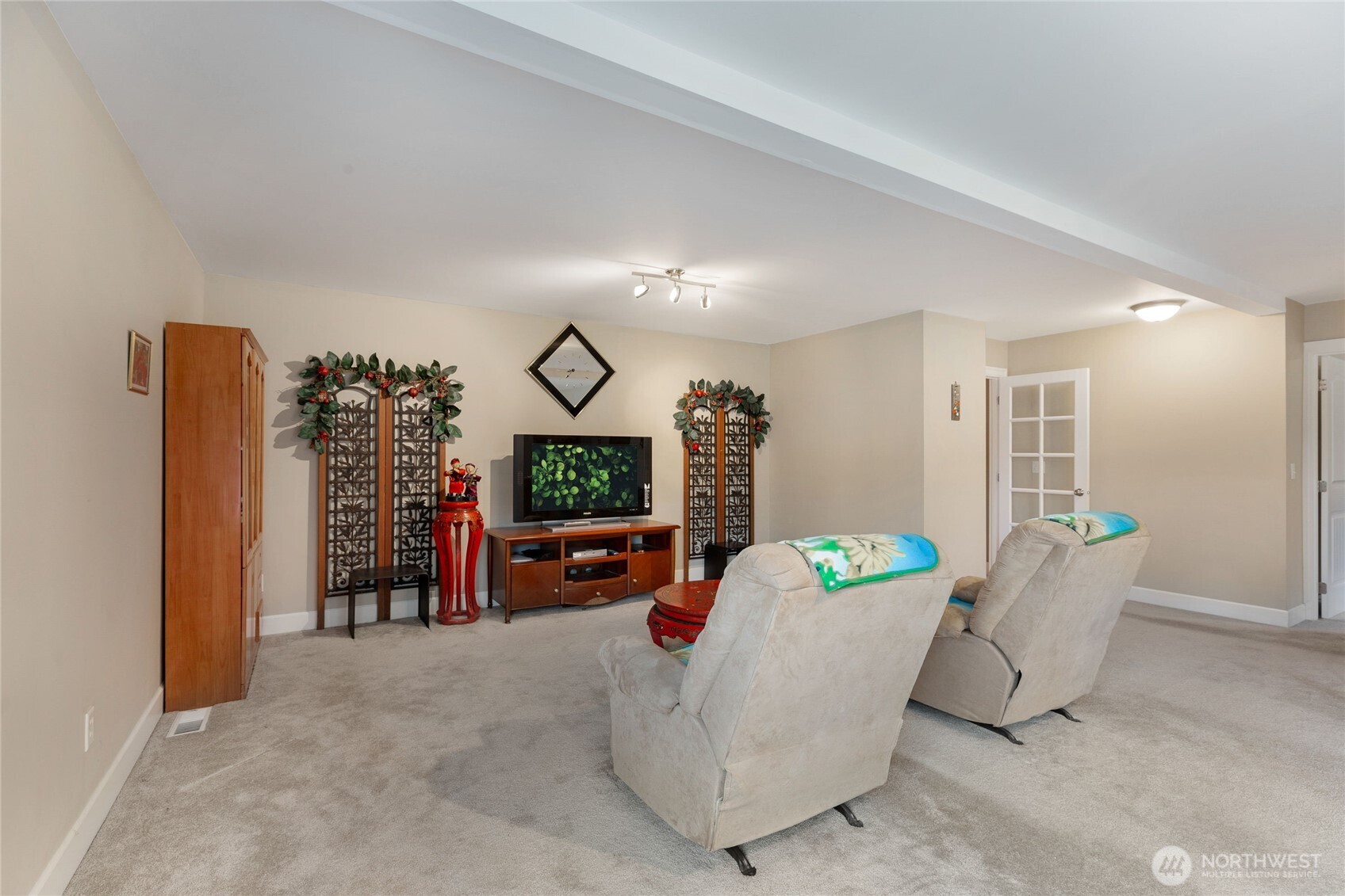 660 Parkside Place , Blaine, WA 98230