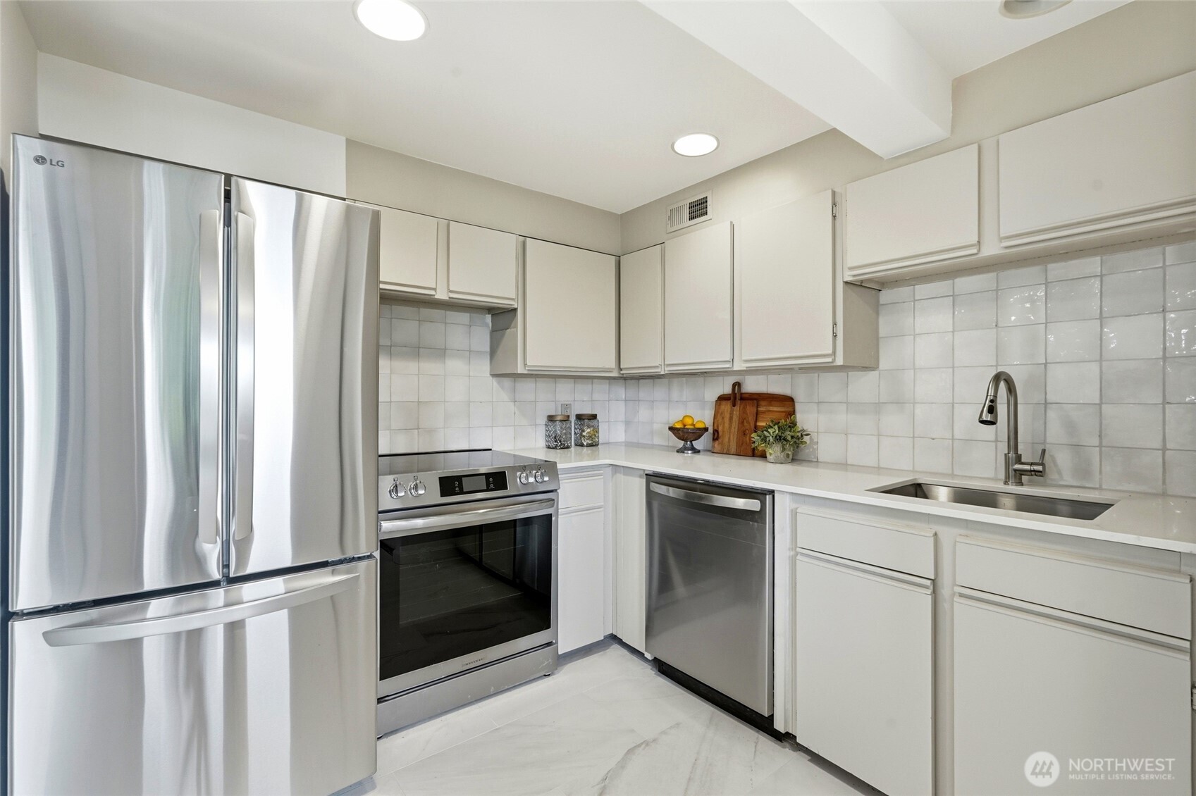 603 38th Avenue , Seattle, WA 98122