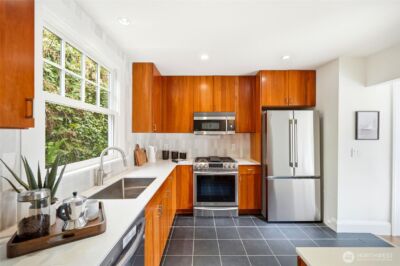 603 38th Avenue , Seattle, WA 98122 - Photo 8