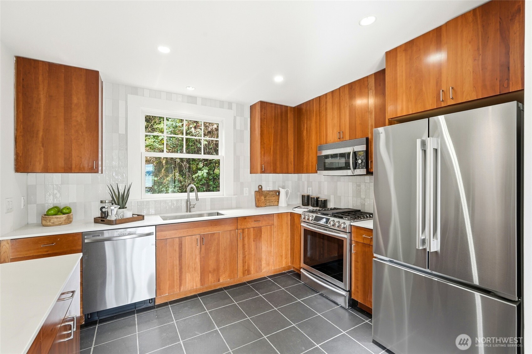 603 38th Avenue , Seattle, WA 98122