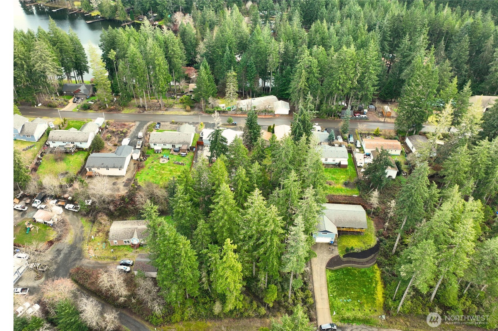 5011 E Rasor Road , Belfair, WA 98528