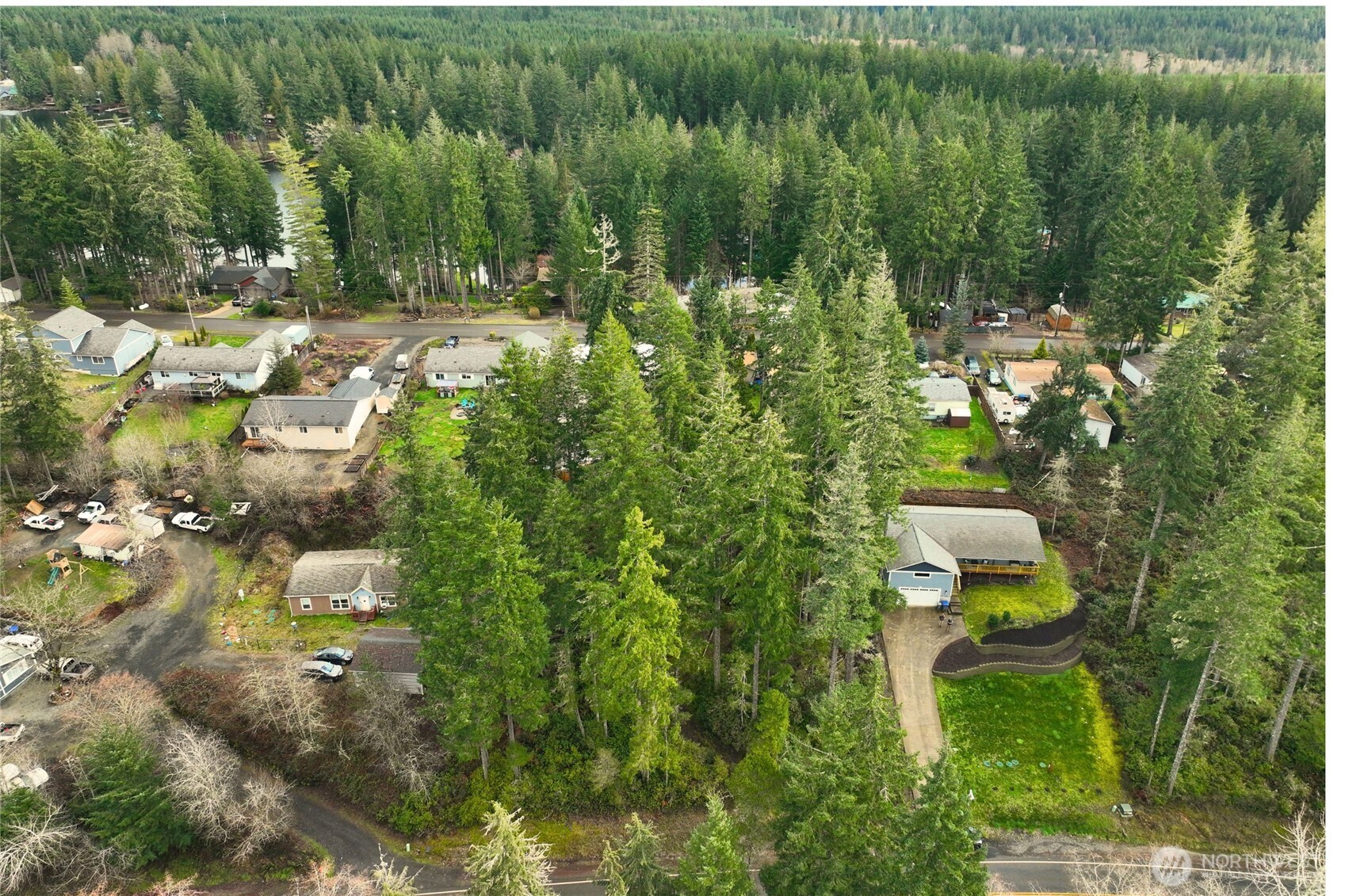 5011 E Rasor Road , Belfair, WA 98528