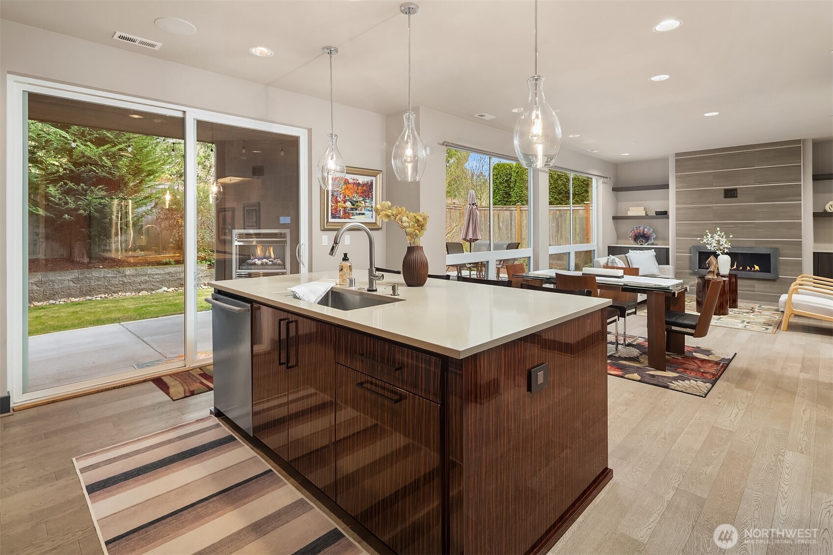 23715 105th Place W, Edmonds, WA 98020