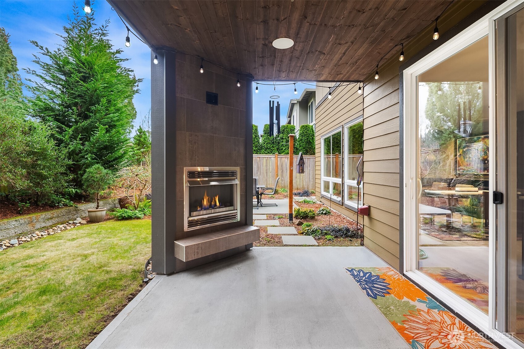 23715 105th Place W, Edmonds, WA 98020