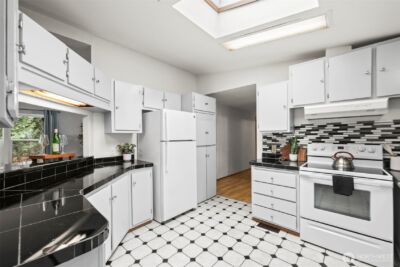 61 N Cresthill Way , Hoodsport, WA 98548 - Photo 13