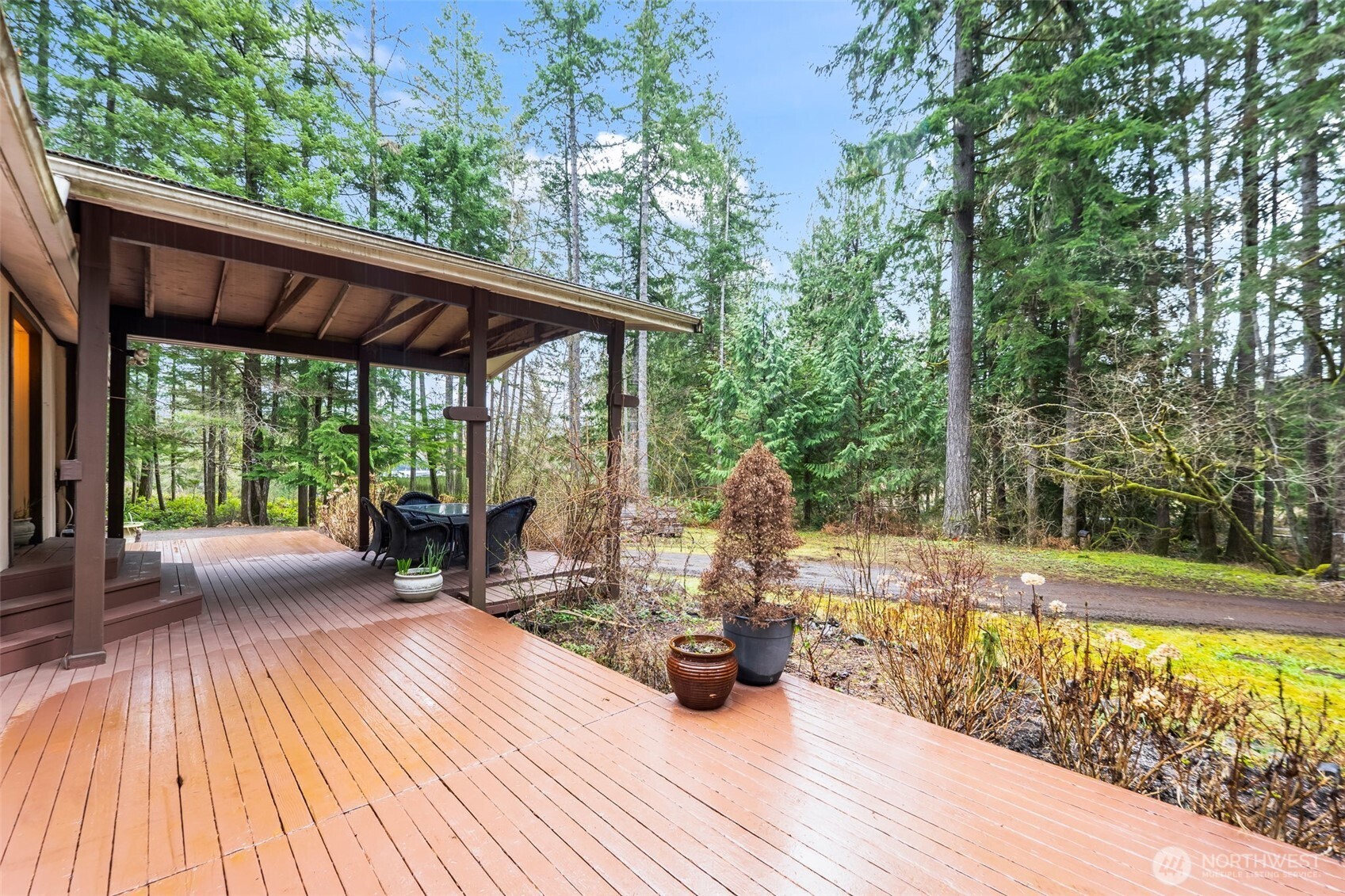 61 N Cresthill Way , Hoodsport, WA 98548