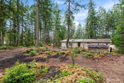 61 N Cresthill Way , Hoodsport, WA 98548 - Photo 37