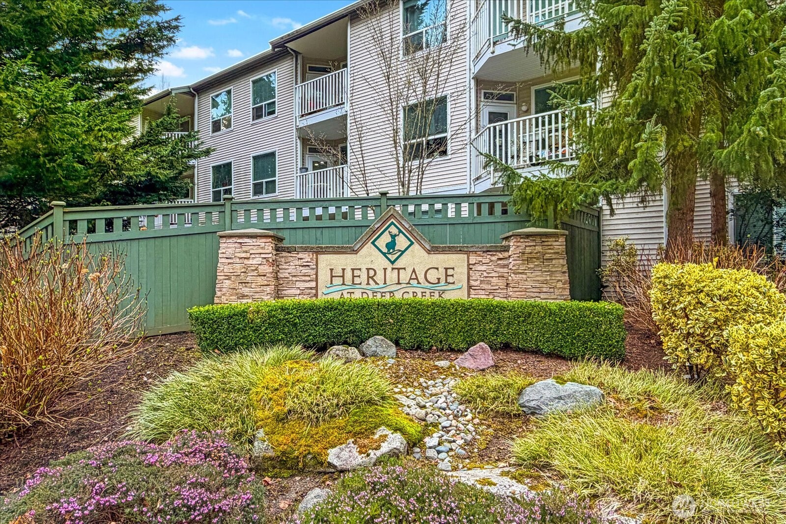 12530 Admiralty Way #J302, Everett, WA 98204