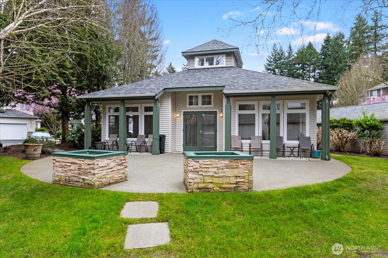 12530 Admiralty Way #J302, Everett, WA 98204