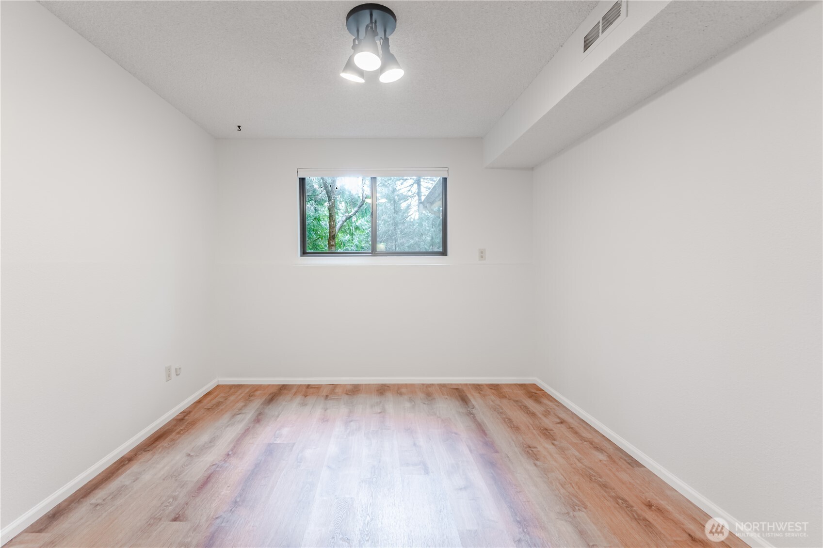 18422 189th Avenue NE, Woodinville, WA 98077