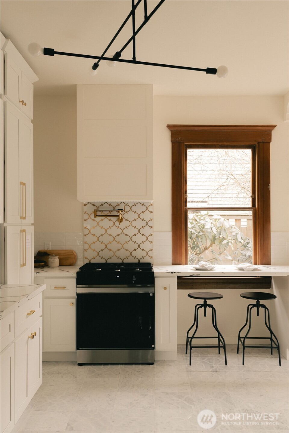 908 N K Street , Tacoma, WA 98403