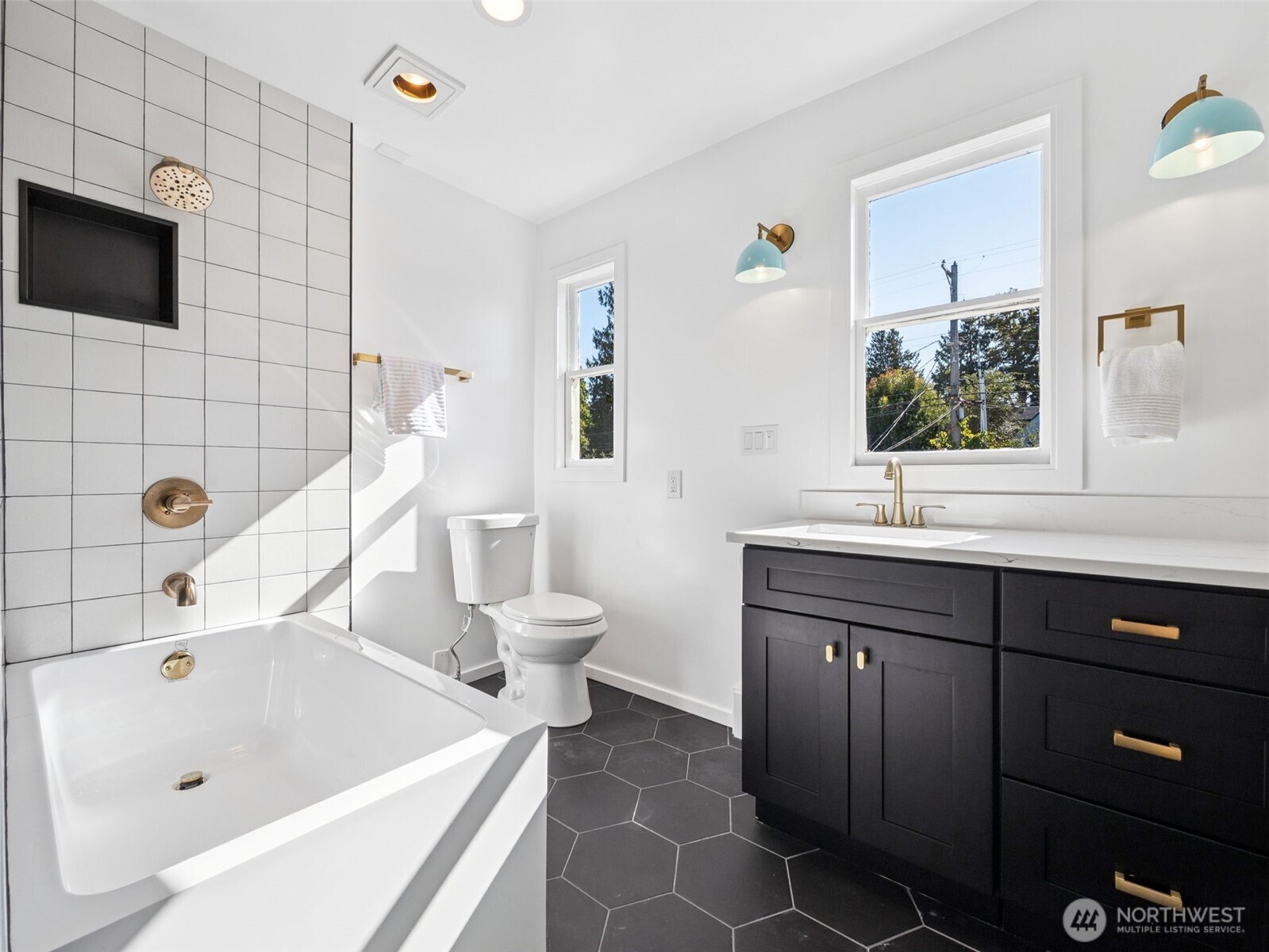 908 N K Street , Tacoma, WA 98403