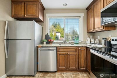9515 NE 180th Street #C101, Bothell, WA 98011-7906 - Photo 11