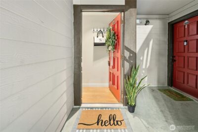 9515 NE 180th Street #C101, Bothell, WA 98011-7906 - Photo 2