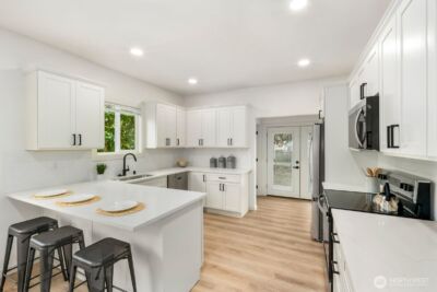 1426 S 56th Street , Tacoma, WA 98408 - Photo 10