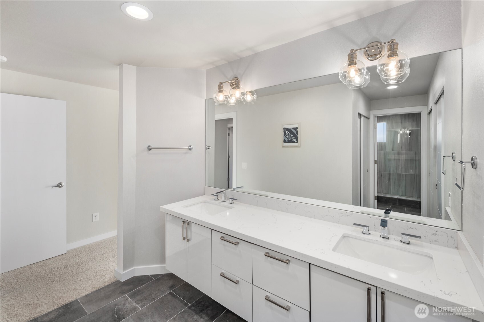 6121 NE 175th Street #A402, Kenmore, WA 98028