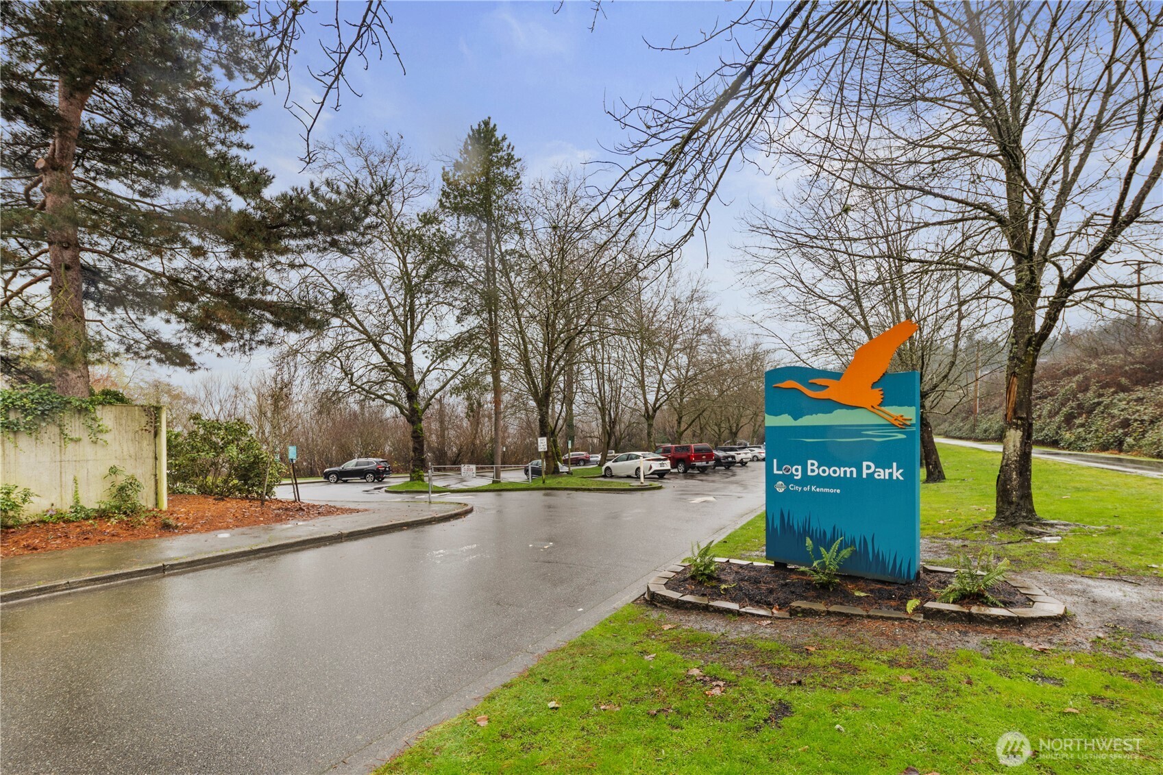 6121 NE 175th Street #A402, Kenmore, WA 98028