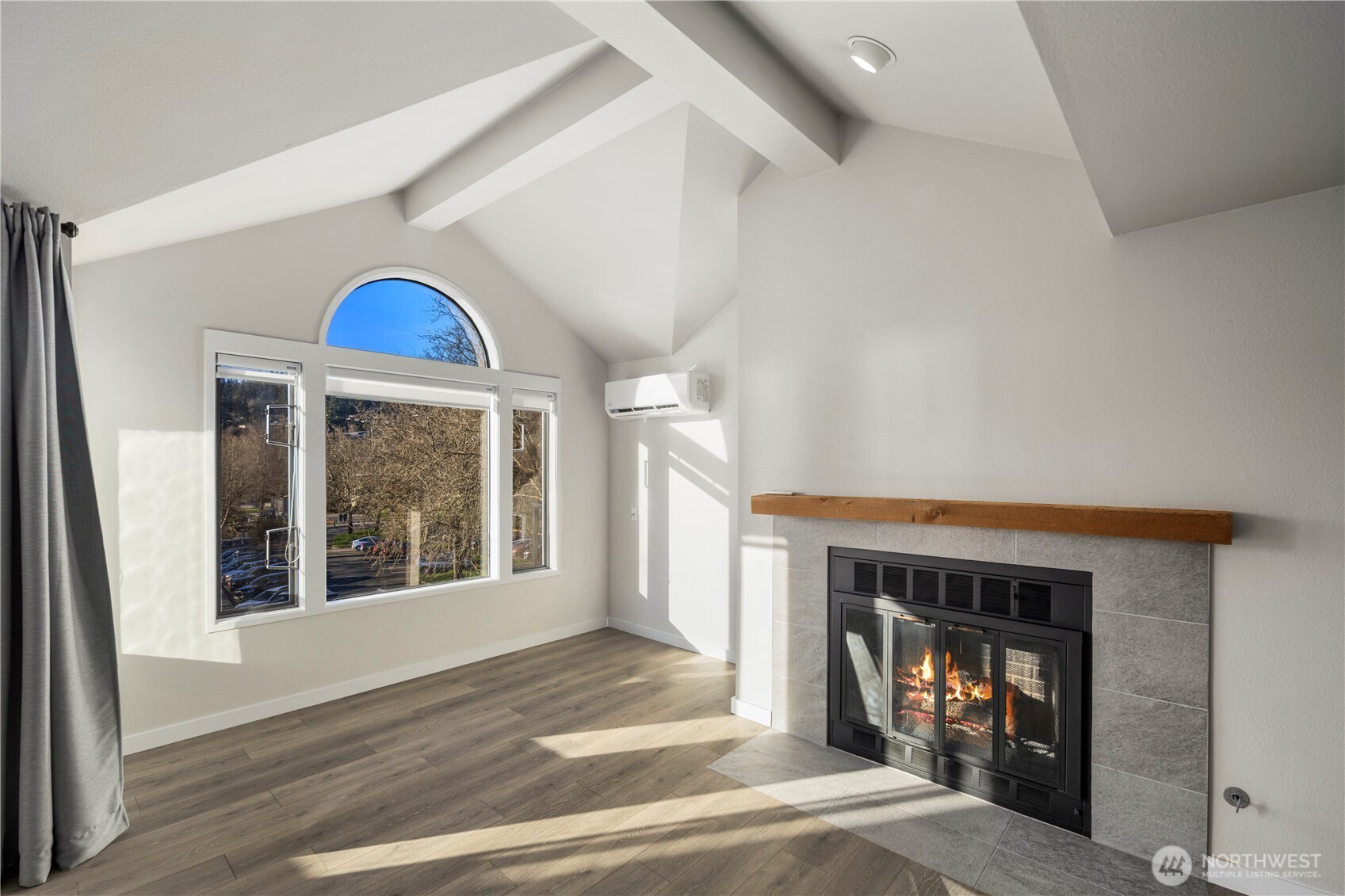 6121 NE 175th Street #A402, Kenmore, WA 98028