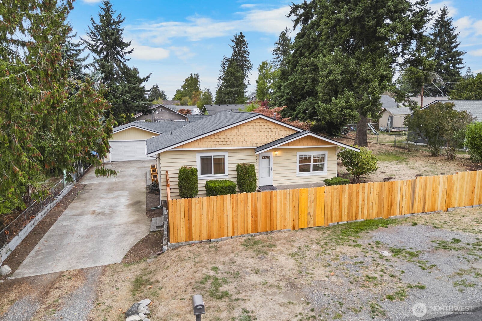 1311 E 68th Street , Tacoma, WA 98404