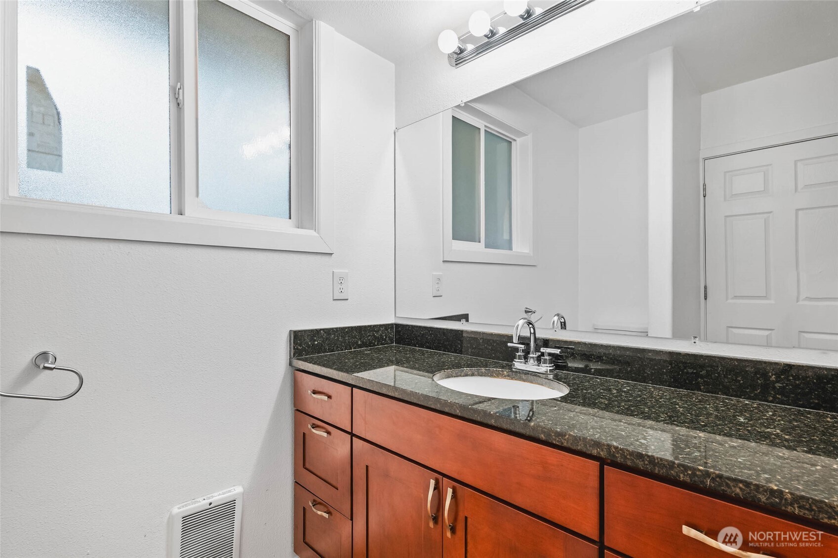 1311 E 68th Street , Tacoma, WA 98404