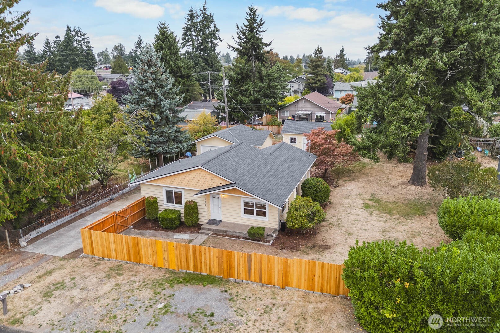 1311 E 68th Street , Tacoma, WA 98404