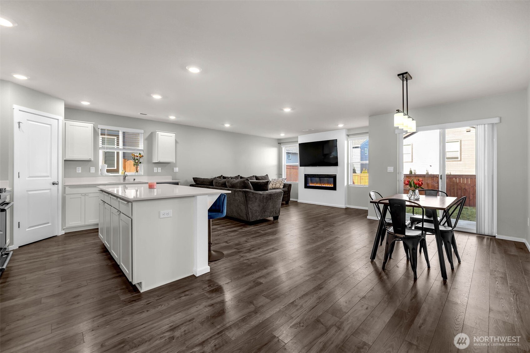 2936 N 3rd Way , Ridgefield, WA 98642