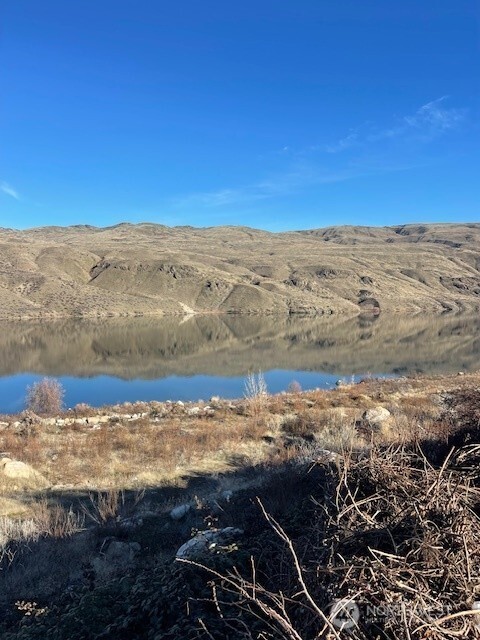 270 Starr Road , Pateros, WA 98846