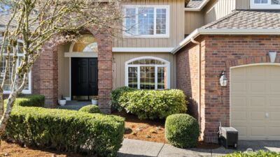 1215 269th Avenue SE, Sammamish, WA 98075 - Photo 2