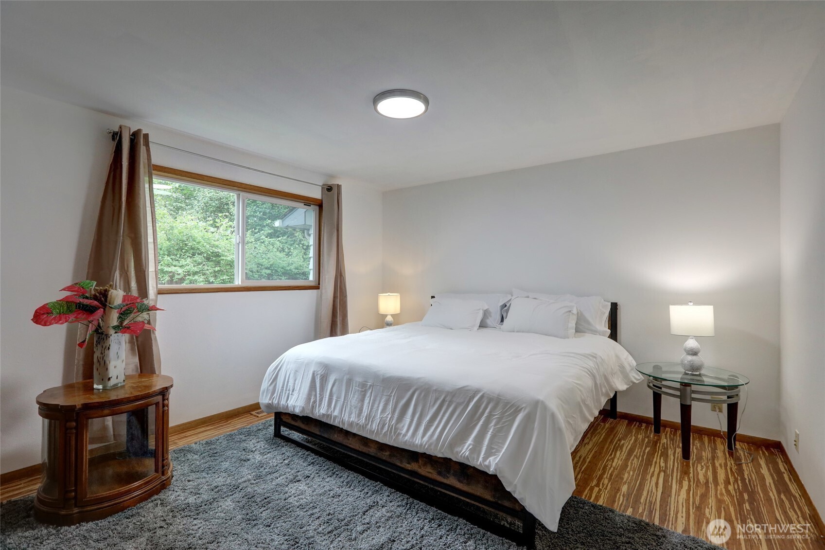 7820 NE 195th Street , Kenmore, WA 98028-5006