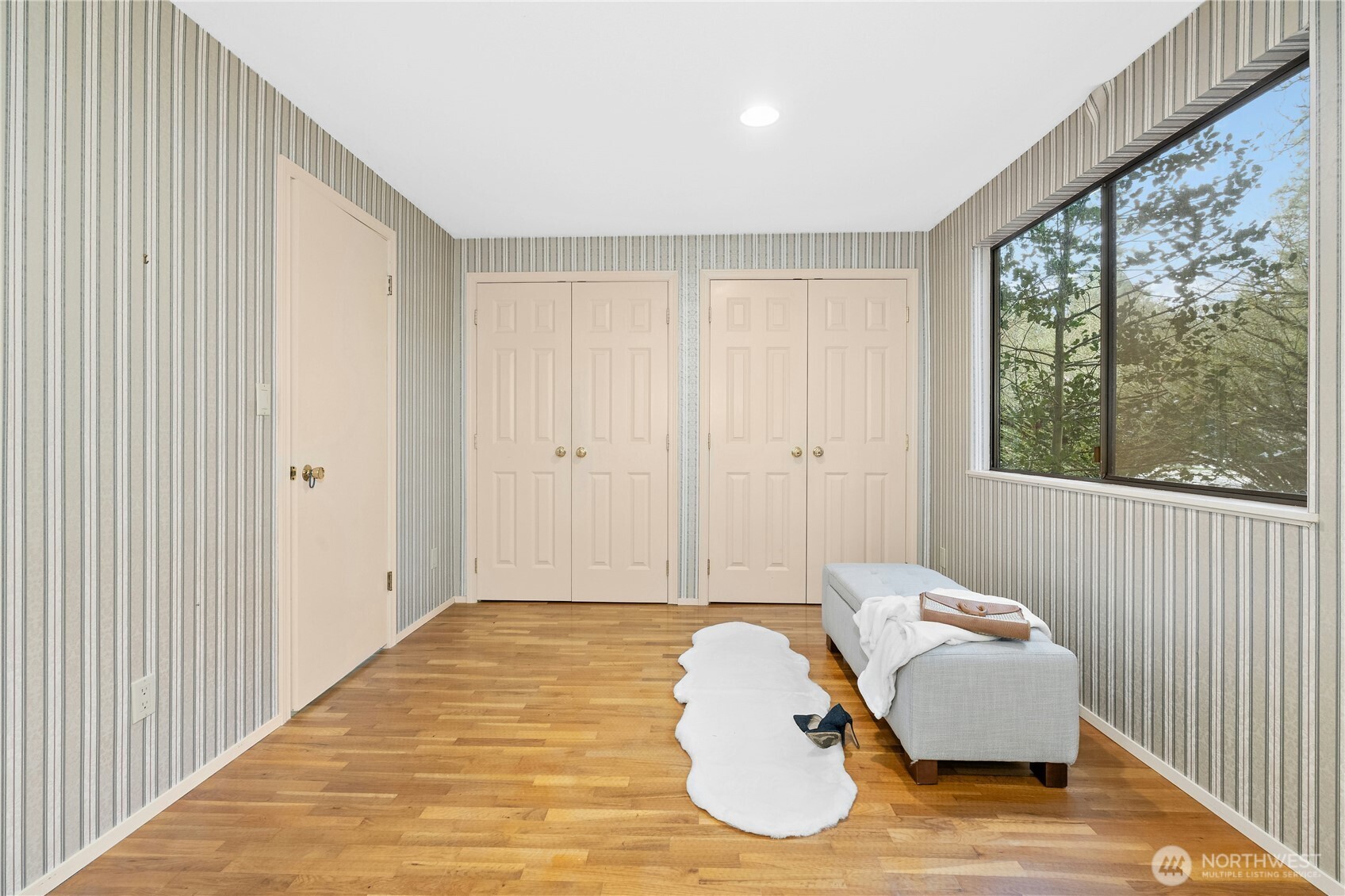 1912 161st Avenue NE, Bellevue, WA 98008