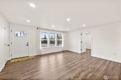 1615 S 84th Street , Tacoma, WA 98444 - Photo 4