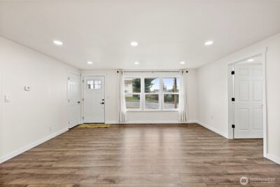 1615 S 84th Street , Tacoma, WA 98444 - Photo 5